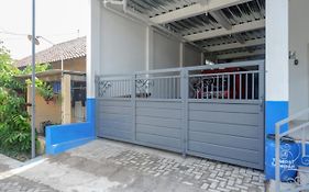 Reddoorz Near Universitas Semarang 2 Alastuwo