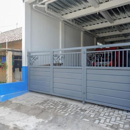 Reddoorz Near Universitas Semarang 2 Alastuwo Bagian luar foto