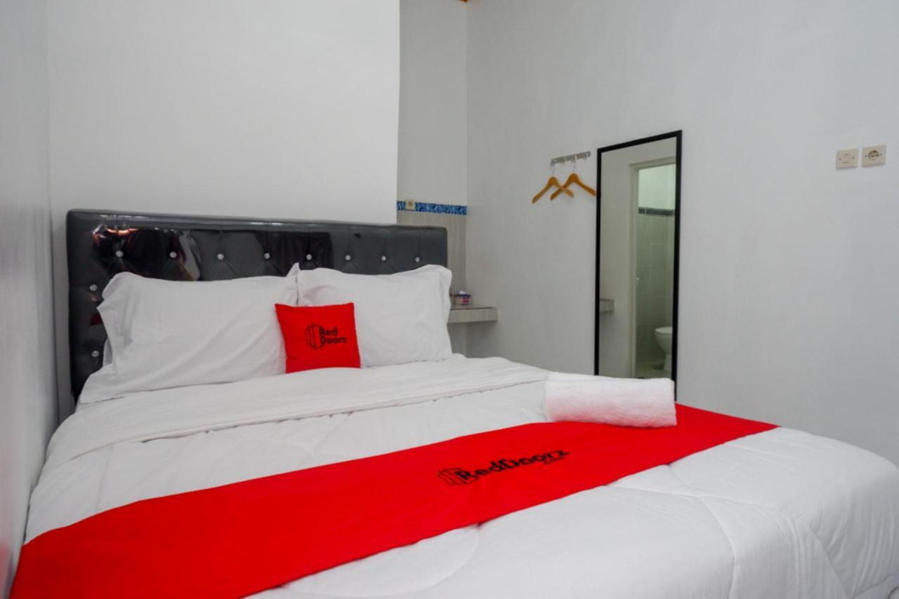 Reddoorz Near Universitas Semarang 2 Alastuwo Bagian luar foto