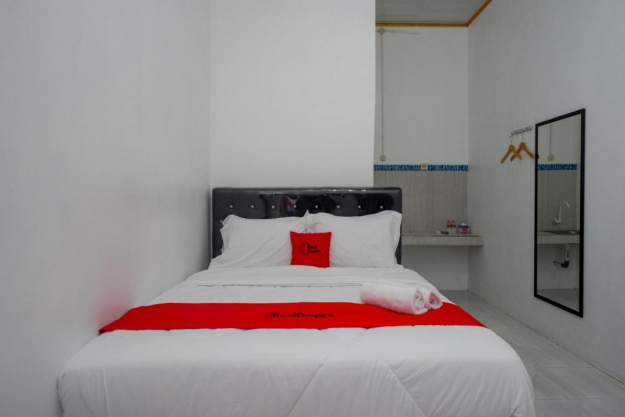 Reddoorz Near Universitas Semarang 2 Alastuwo Bagian luar foto