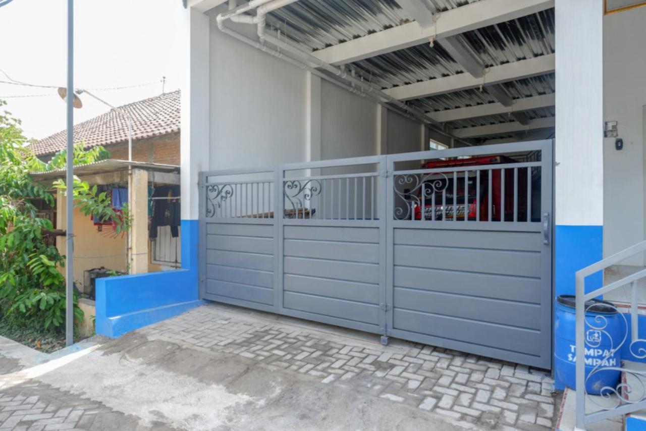 Reddoorz Near Universitas Semarang 2 Alastuwo Bagian luar foto
